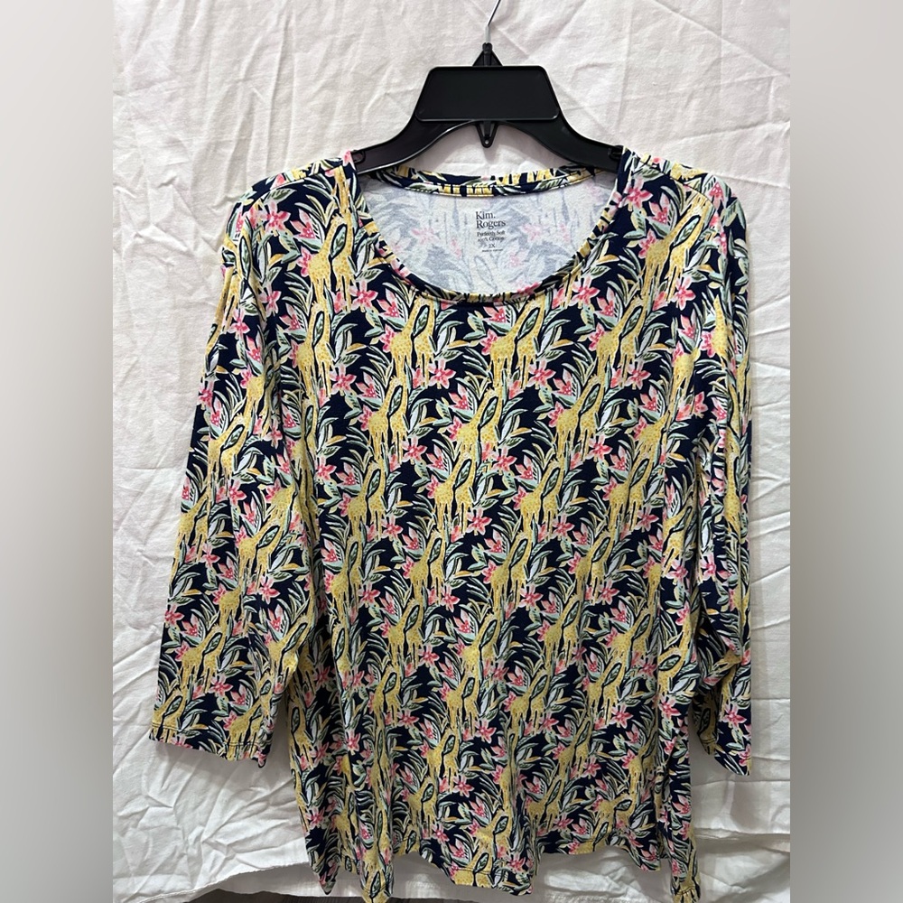 Kim Rogers cute giraffe print top